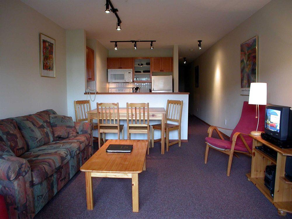 Glacier's Reach Apartment Whistler
